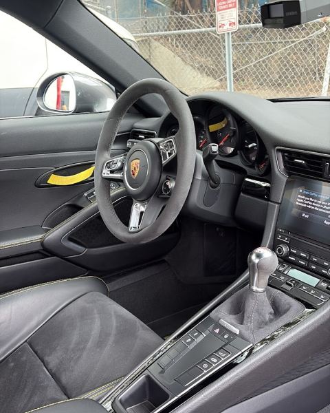 Porsche 911 interior, interior detail by Heavenly Details