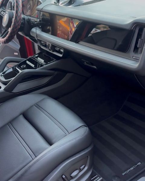 Porsche Cayenne interior, interior detail by Heavenly Details